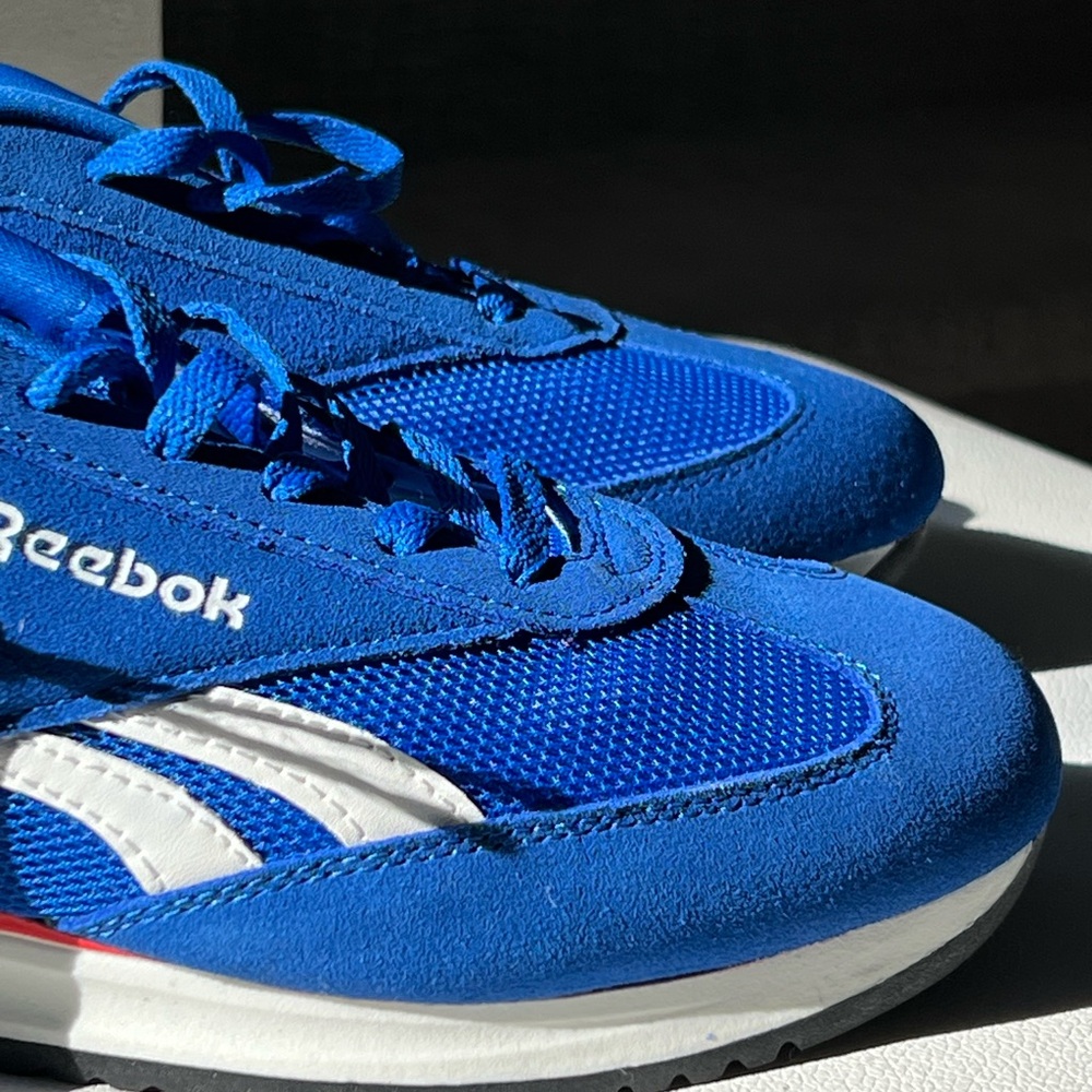 Reebok Blue and White Sneakers Size 11 - Picture 8 of 13